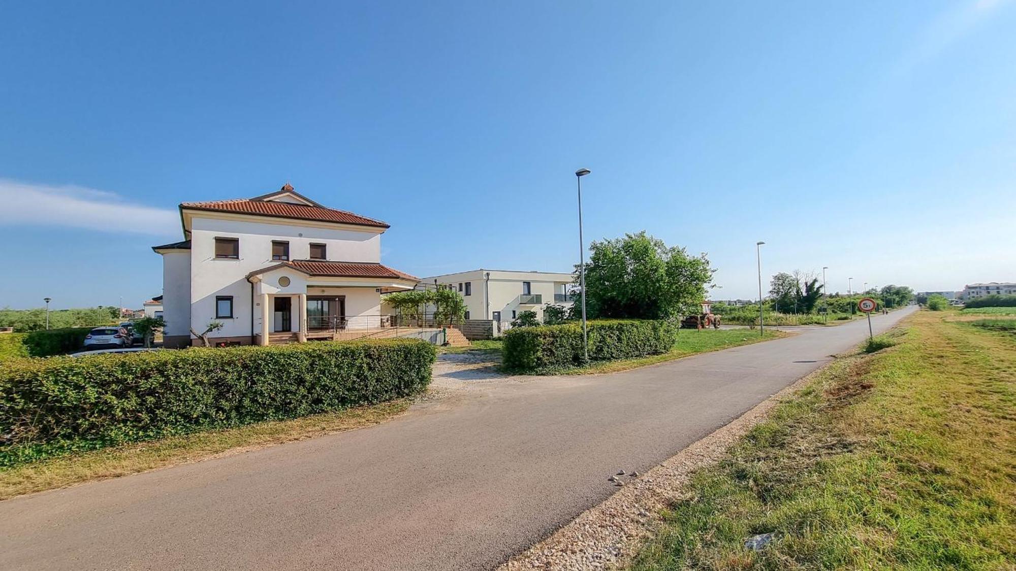 Dani Apartment Umag Exterior photo